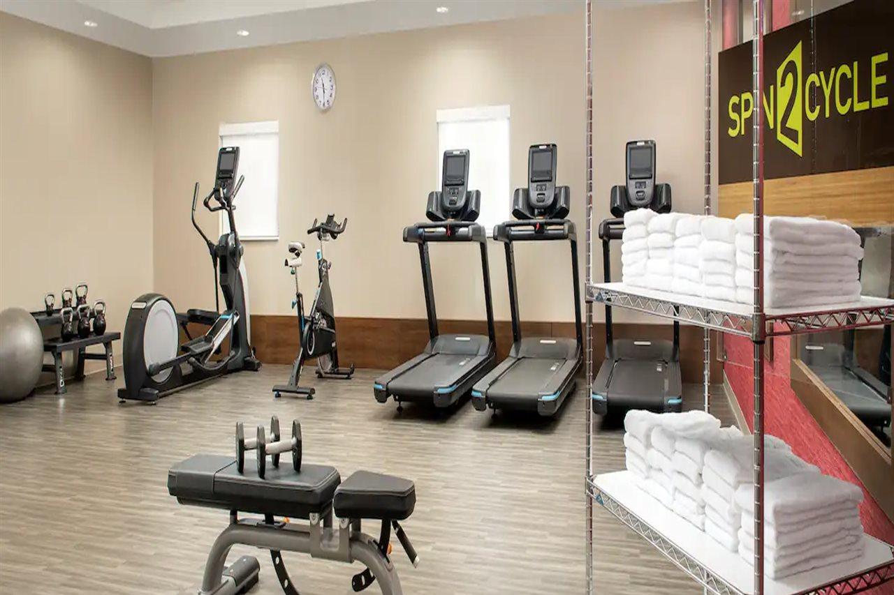 Home2 Suites By Hilton Fort Myers Airport מראה חיצוני תמונה