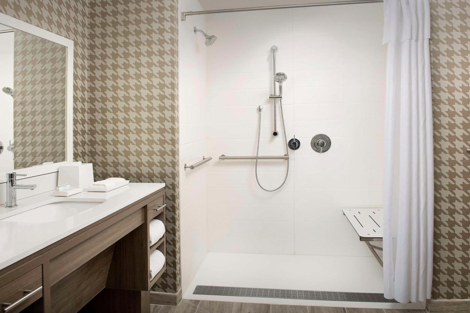 Home2 Suites By Hilton Fort Myers Airport מראה חיצוני תמונה